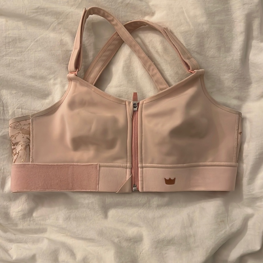 SHEFIT flex. Sports bra